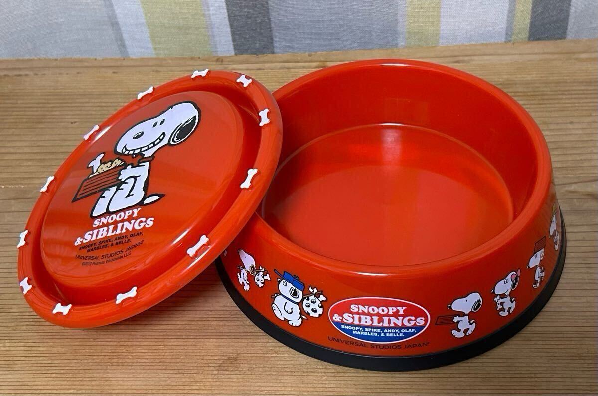 スヌーピー★プラスチックケース★蓋付★レッド★ペットフードボウル等★SNOOPY★外寸直径約20×H6cm★ユニバーサルスタジオジャパン拍卖