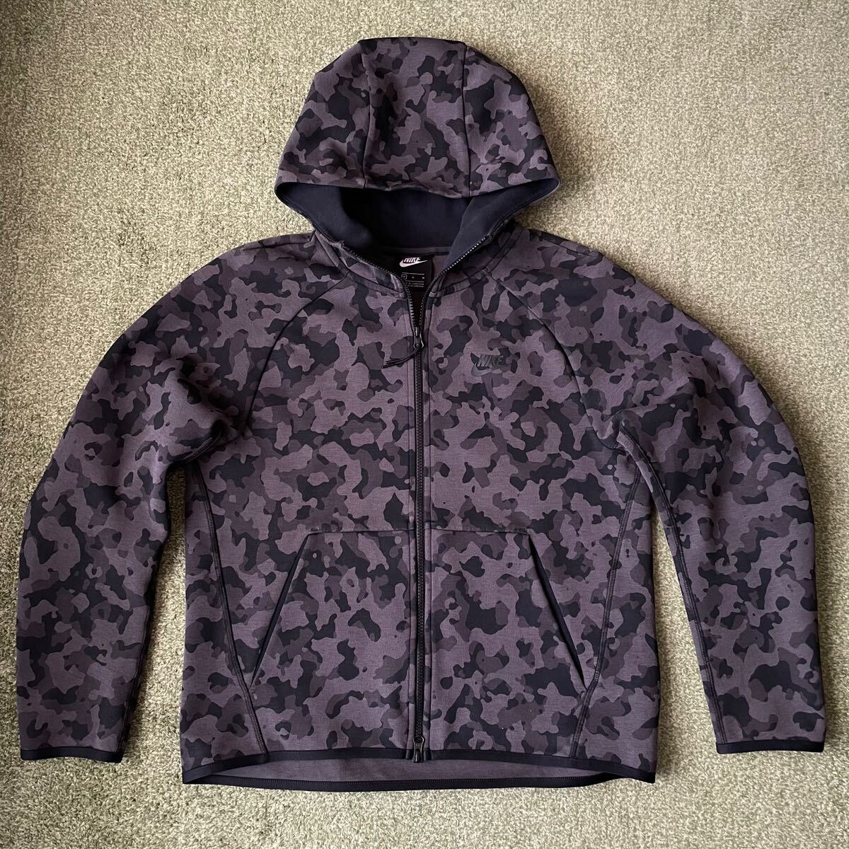 ナイキ スポーツウェア テック フリース メンズ フルジップ プリンテッド パーカー Mサイズ 迷彩柄 NIKE 迷彩 テックフリース拍卖