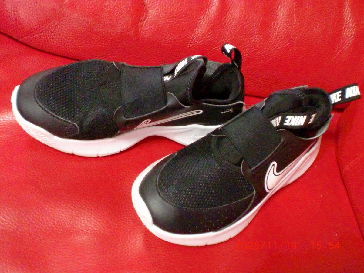 kids NIKE 22cm楽々スニーカーネット洗濯天日干し拍卖