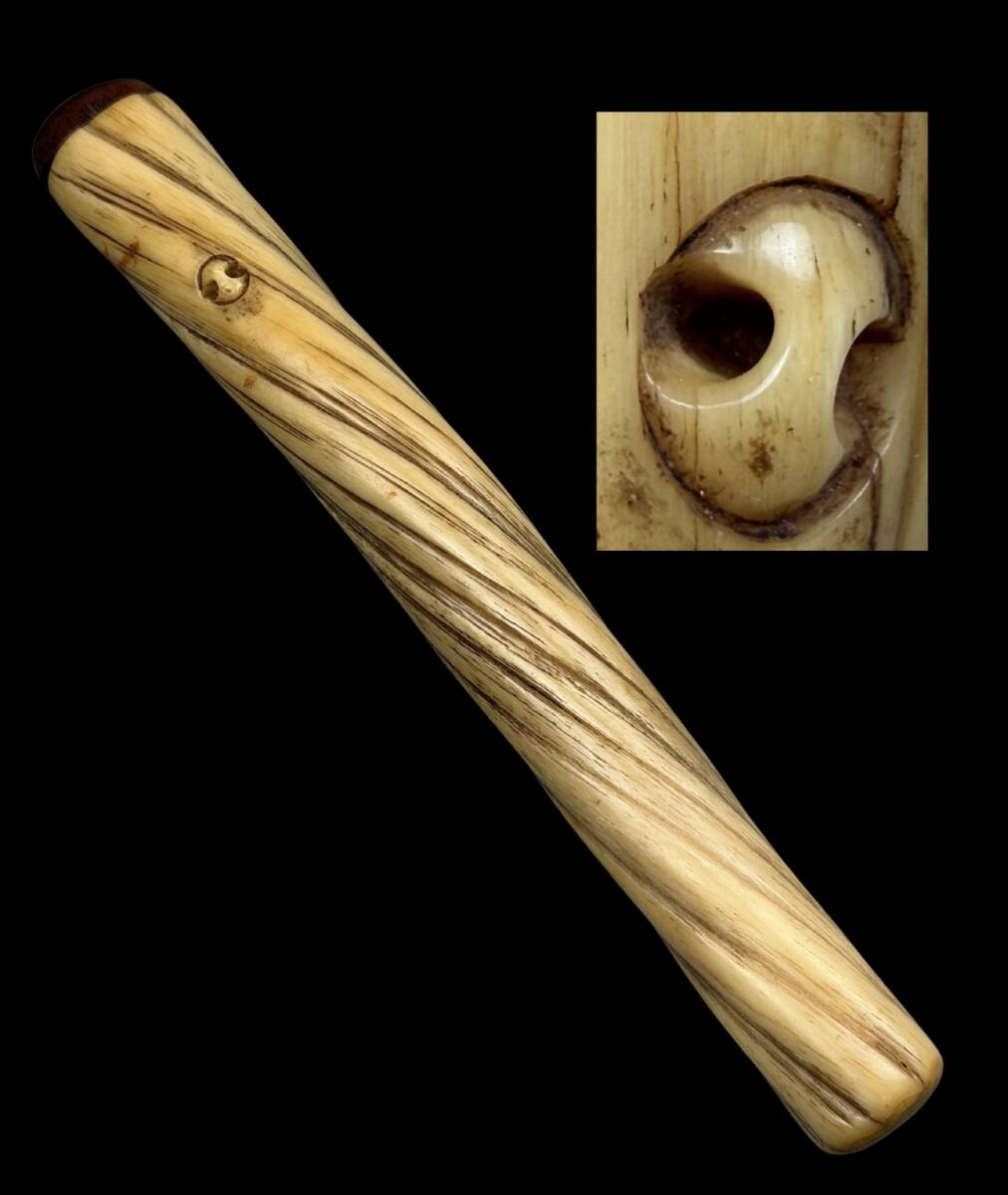 【偲】一角 イッカク ウニコール 歯 牙 牙彫 鯨歯 香筒 根付 茶道具 時代物 アンティーク 重約219.62g r-1092拍卖