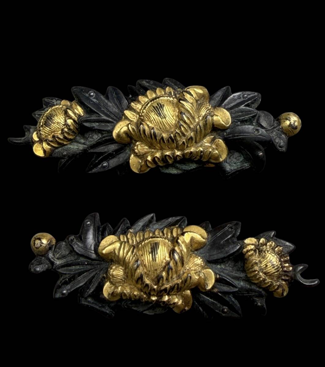 【偲】江戸時代 時代物 牡丹 目貫 (鍔、刀装具) (武具) 一対 重さ約 12.6g r-1087拍卖