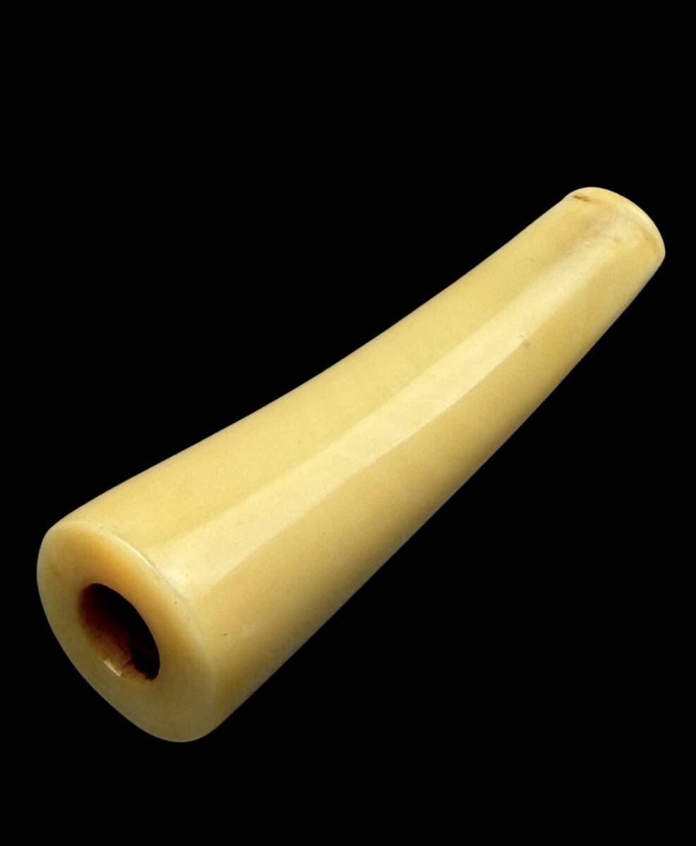 【偲】鯨歯 喫煙具 歯 牙 牙彫 煙管 キセル パイプ 時代物 アンティーク ヴィンテージ パイプ煙草 重さ約20.25g t-344拍卖