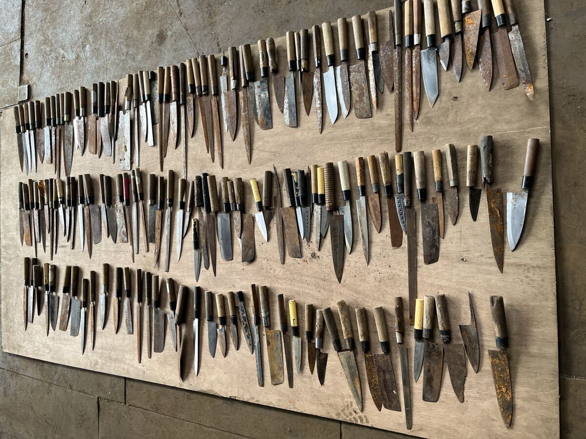 GB-5812 大量 刺身包丁 柳刃包丁 和包丁 ジャンク まとめてセット いろいろ 出刃 柳刃 刺身 計140本拍卖