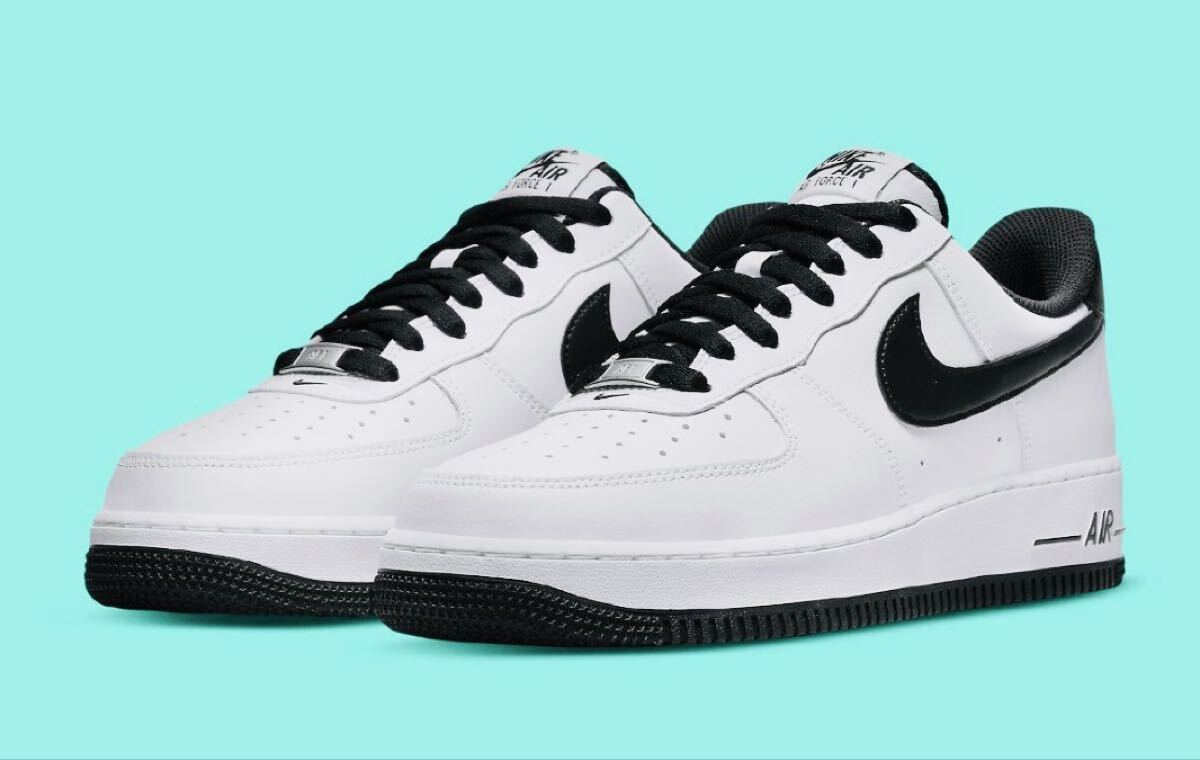 超希少!即完売品!激レアモデル!★NIKEナイキ AIRFORCE1 LOW 07 WHITE×BLACK!ゴールデンサイズ28cm!★拍卖