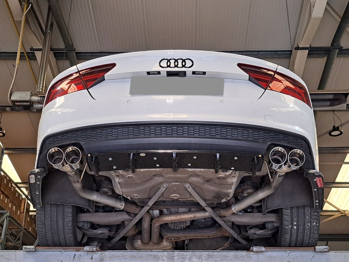 Audi A7 3.0TFSI クワトロ スポーツマフラー拍卖