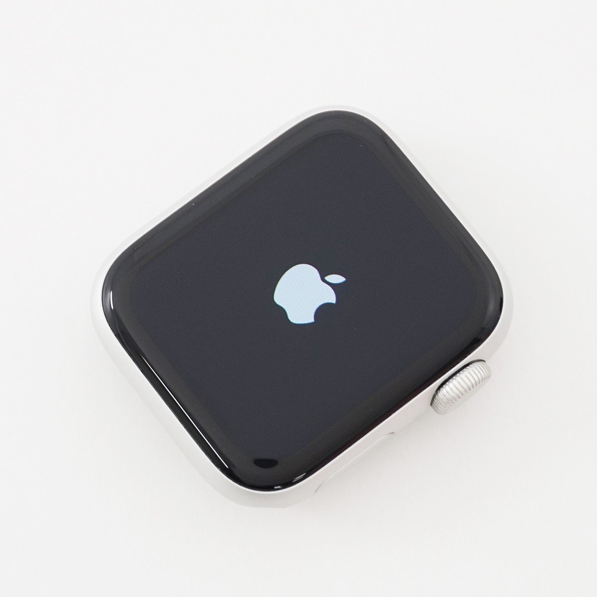 ◇【Apple アップル】Apple Watch SE 第2世代 40mm GPS シルバーアルミニウムケース MNL93J/A アップルウォッチ拍卖