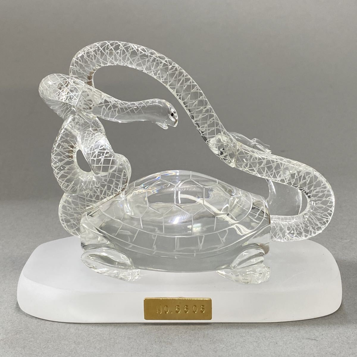 Ok1 【四神 玄武】伝統的工芸品 甲州水晶貴石細工伝統工芸士 米長朝喜 作 水晶 美術工芸品 箱付 拍卖