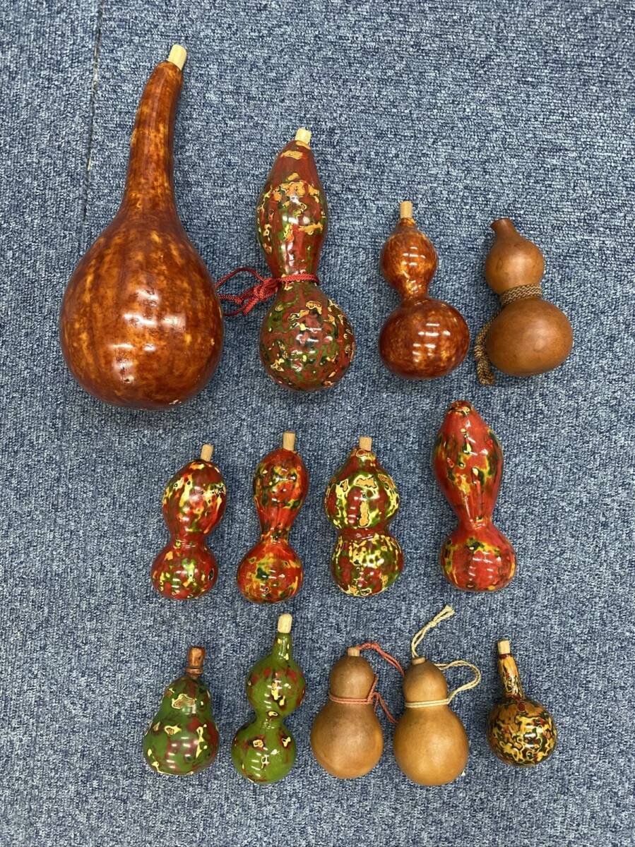 瓢箪 大小色々 13点 まとめて古瓢箪葫芦 天然古瓢箪 飾房 提げ物 ひょうたん 煎茶道具 茶飾り 酒器道具 飾りオブジェ 縁起物 瓢箪(13905)拍卖