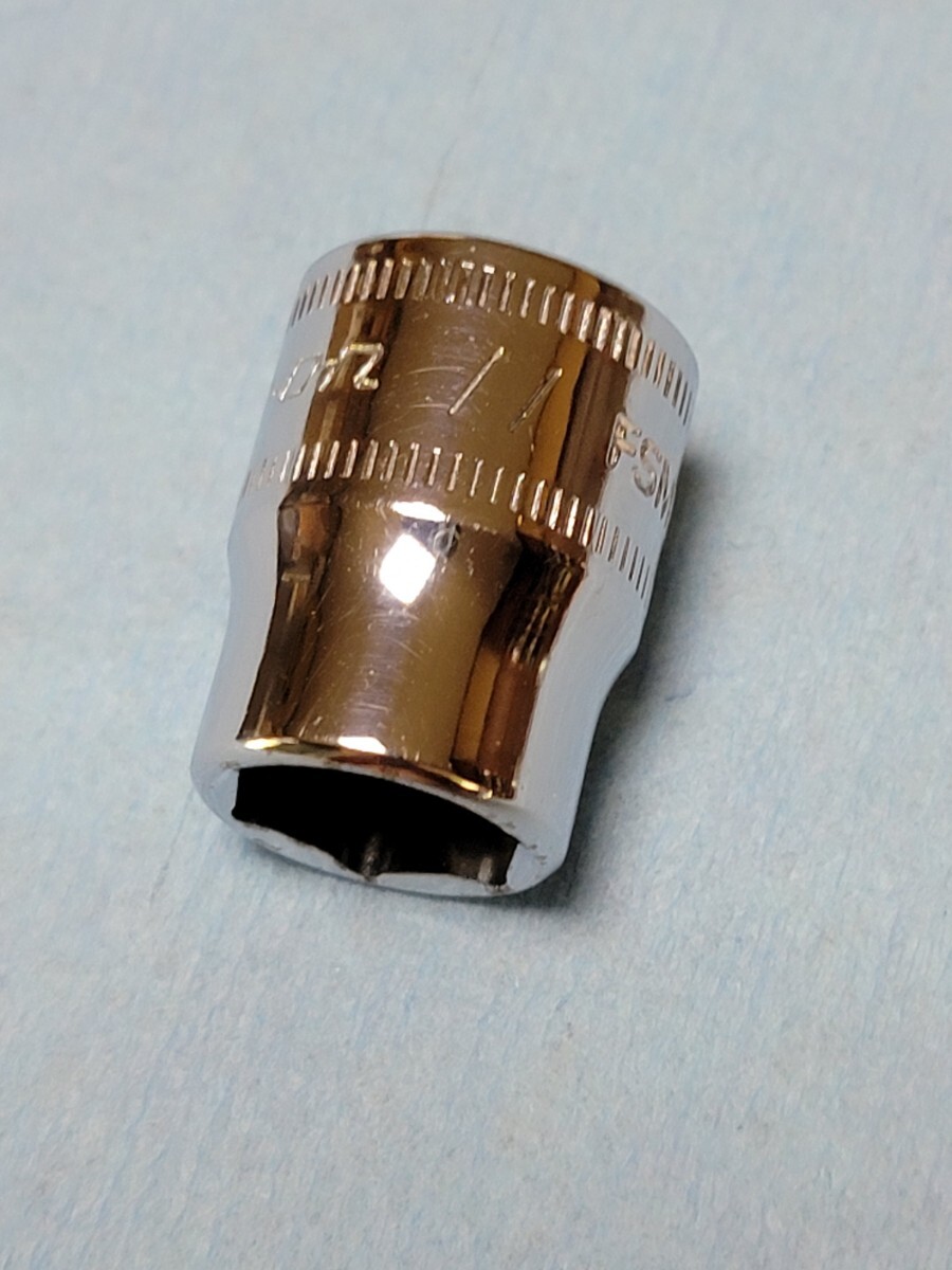 11mm 3/8 シャロー スナップオン FSM111 (6角) 中古品 超美品 保管品 SNAPON SNAP-ON シャローソケット ソケット 送料無料拍卖