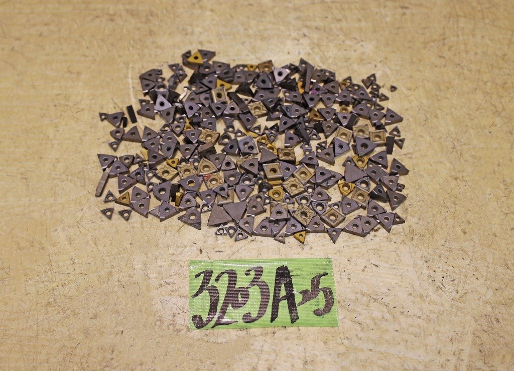 3203A25 チップ まとめて一式セット サイズ色々 大量 沢山 たくさん 切削 加工 交換パーツ 消耗品拍卖