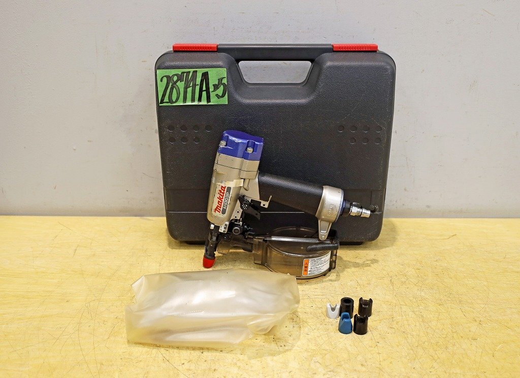 2874A25 makita マキタ ポケットエア釘打 AN303P 釘打ち機 内装 建築 大工拍卖