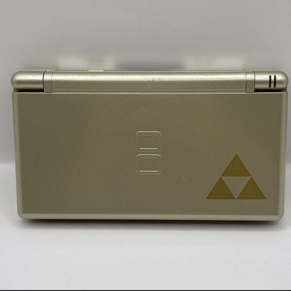 【激レア・北米モデル】DS LITE ゼルダの伝説 限定版 ニンテンドーDS 任天堂 ds lite 夢幻の砂時計 トライフォースロゴ ゴールド拍卖
