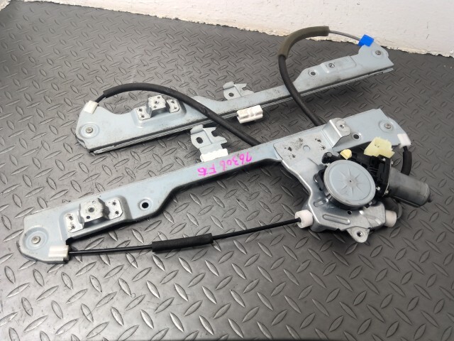 アトラス SQ2F24 右 フロント ドア レギュレター モーター 80730-MA00C拍卖