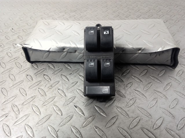 ムーヴコンテ L575S パワーウインドウスイッチ 84820-B2330拍卖