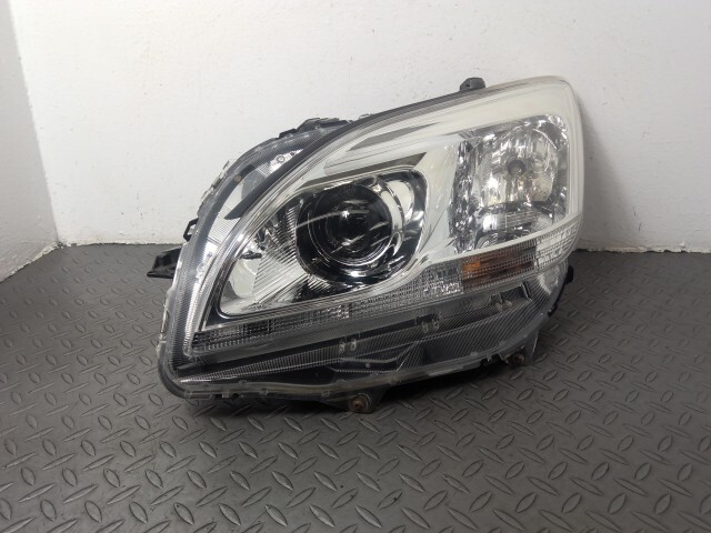 マークXジオ ANA10 左 ヘッドランプ ライト 81150-72020拍卖