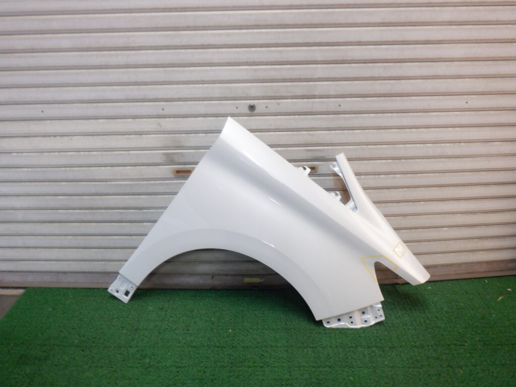 アルファード/ヴェルファイア AGH40/TAHA40/AAHH40/45 右フェンダー (A4181)拍卖