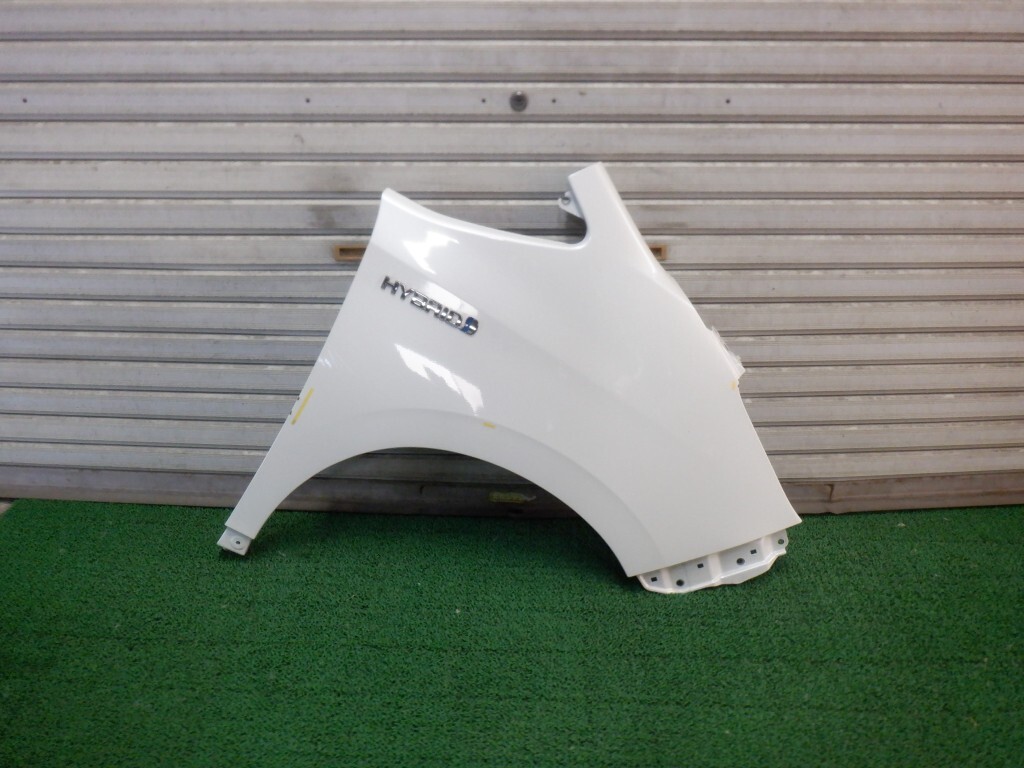 ノア/エスクァイア ZRR80G/ZRR85G/ZWR80G G X 右フェンダー (A4187)拍卖