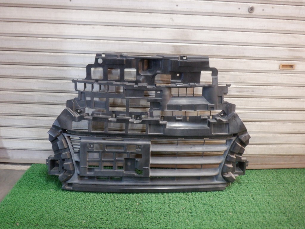 スペーシアカスタム MK32S/MK42S 後期 フロントバンパーグリル ロアグリル 71771-65R5 (A4221)拍卖