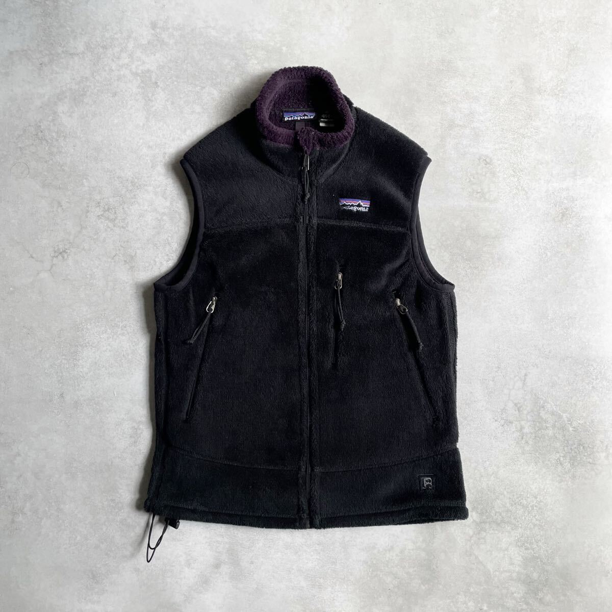 00s Patagonia R4 フリースベスト USA製 パタゴニア レギュレーター ブラック 黒 アメリカ製 XS 拍卖