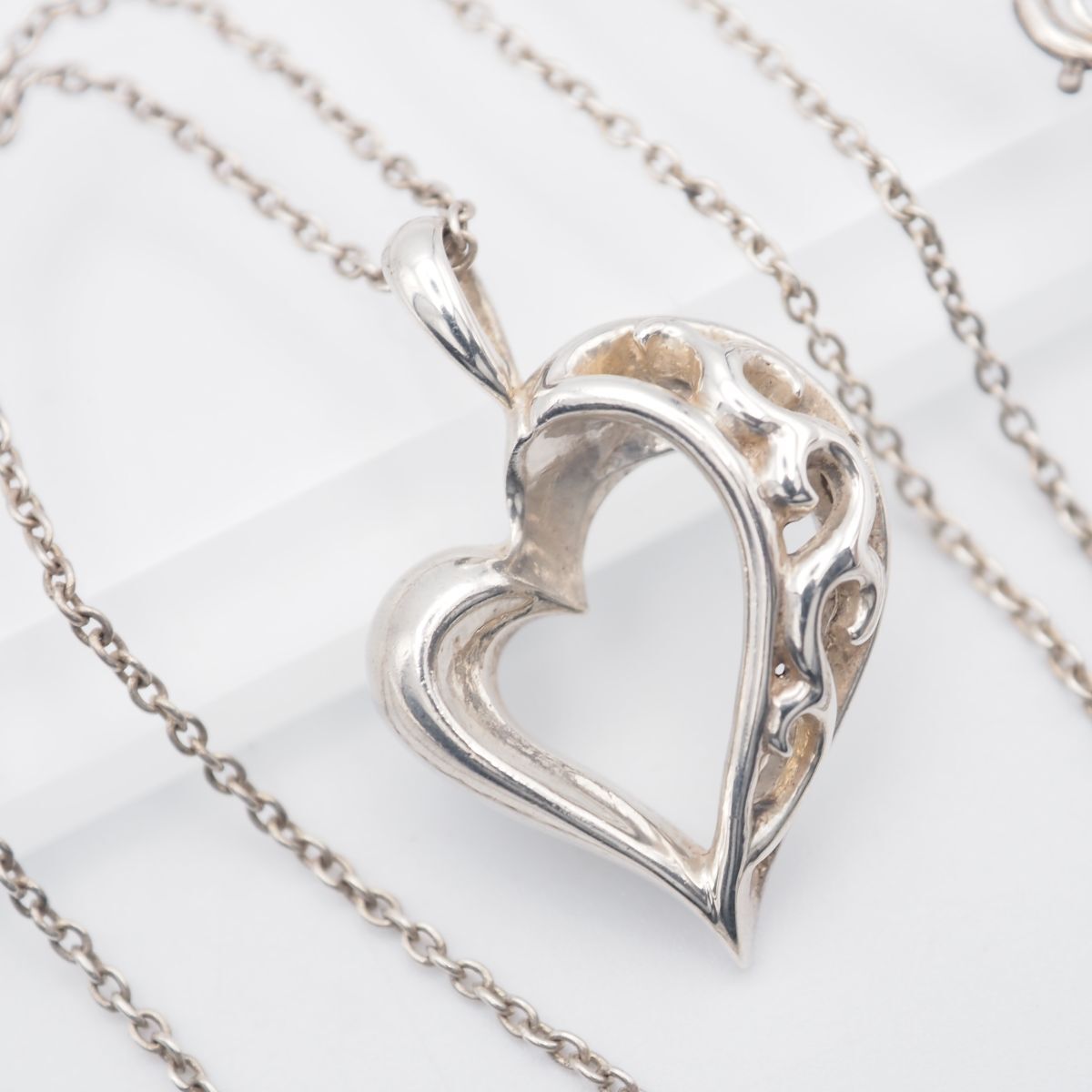 F572 UZU ウズ STERLING SV刻印 ペンダント ネックレス オープンハート デザイン シルバー拍卖