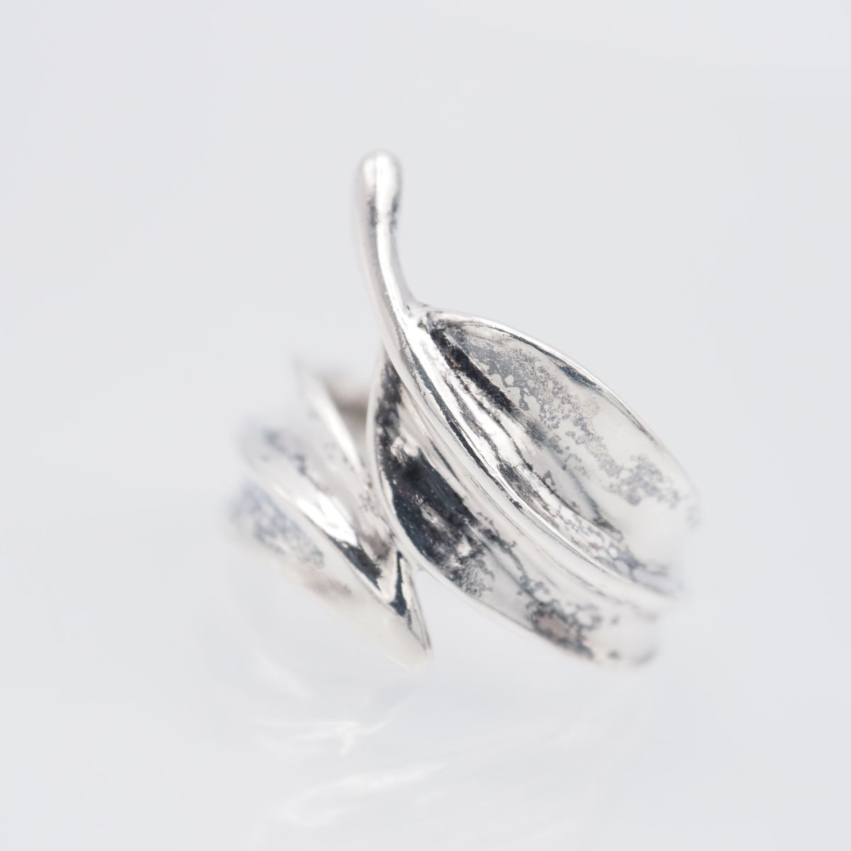 J036 ヴィンテージ リング リーフ デザイン シルバー 指輪 14号拍卖