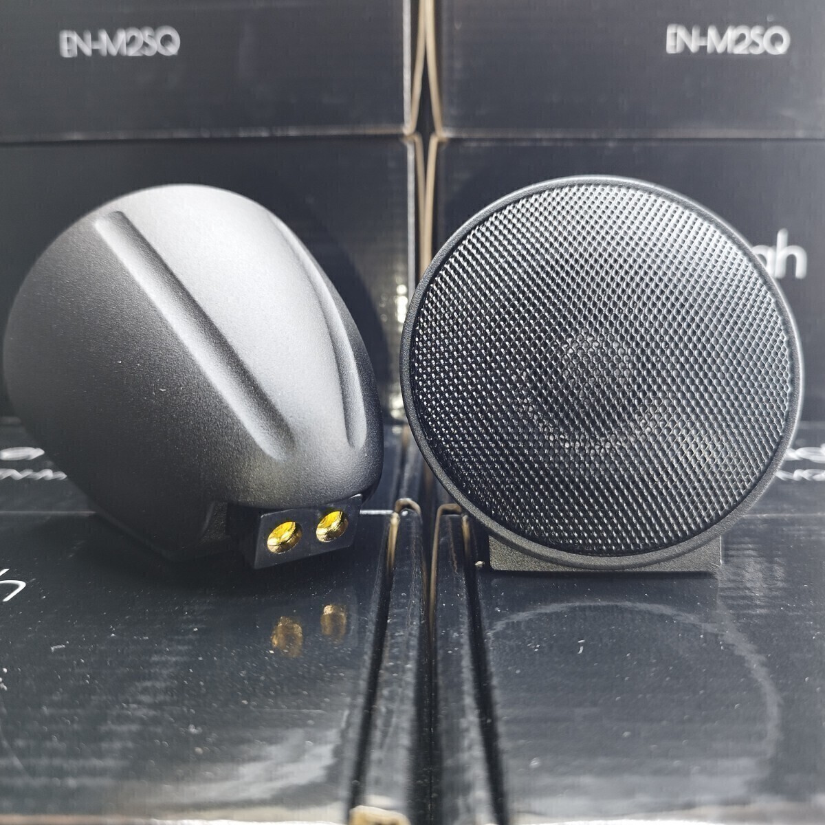 【送料無料】ハイエンド【高音質】カーボン振動板 オンダッシュ フルレンジスピーカー ツイーター カーオーディオ enough EN-M2SQ 前方定位拍卖