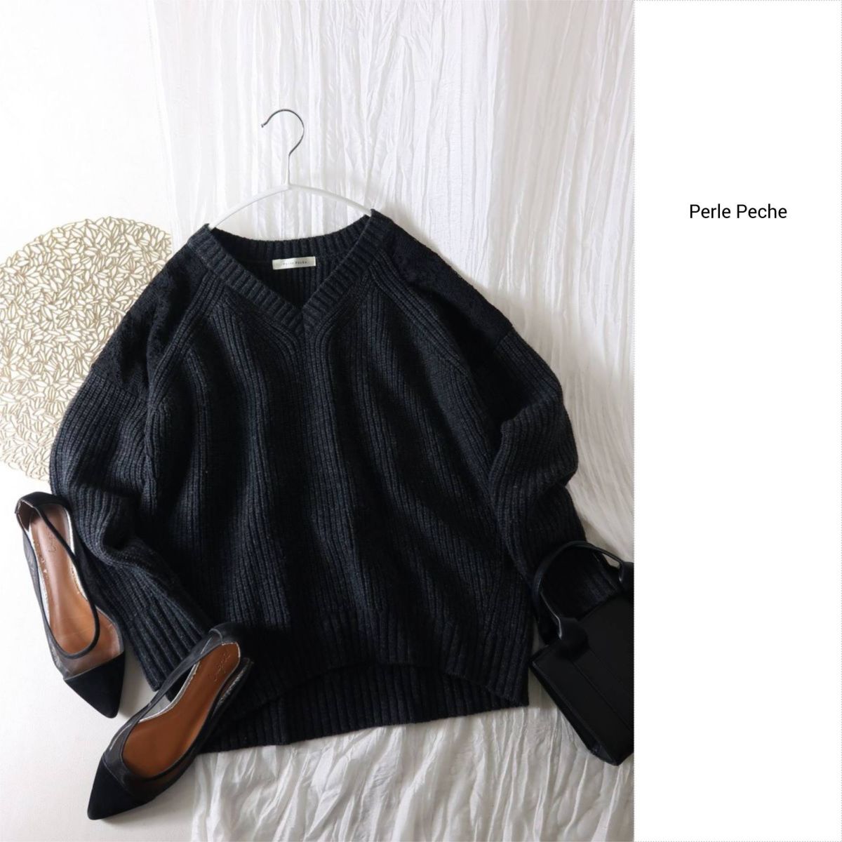 ペルルペッシュ Perle Peche☆毛100% ショルダーレース Vネックニット 38サイズ☆R-O 5929拍卖