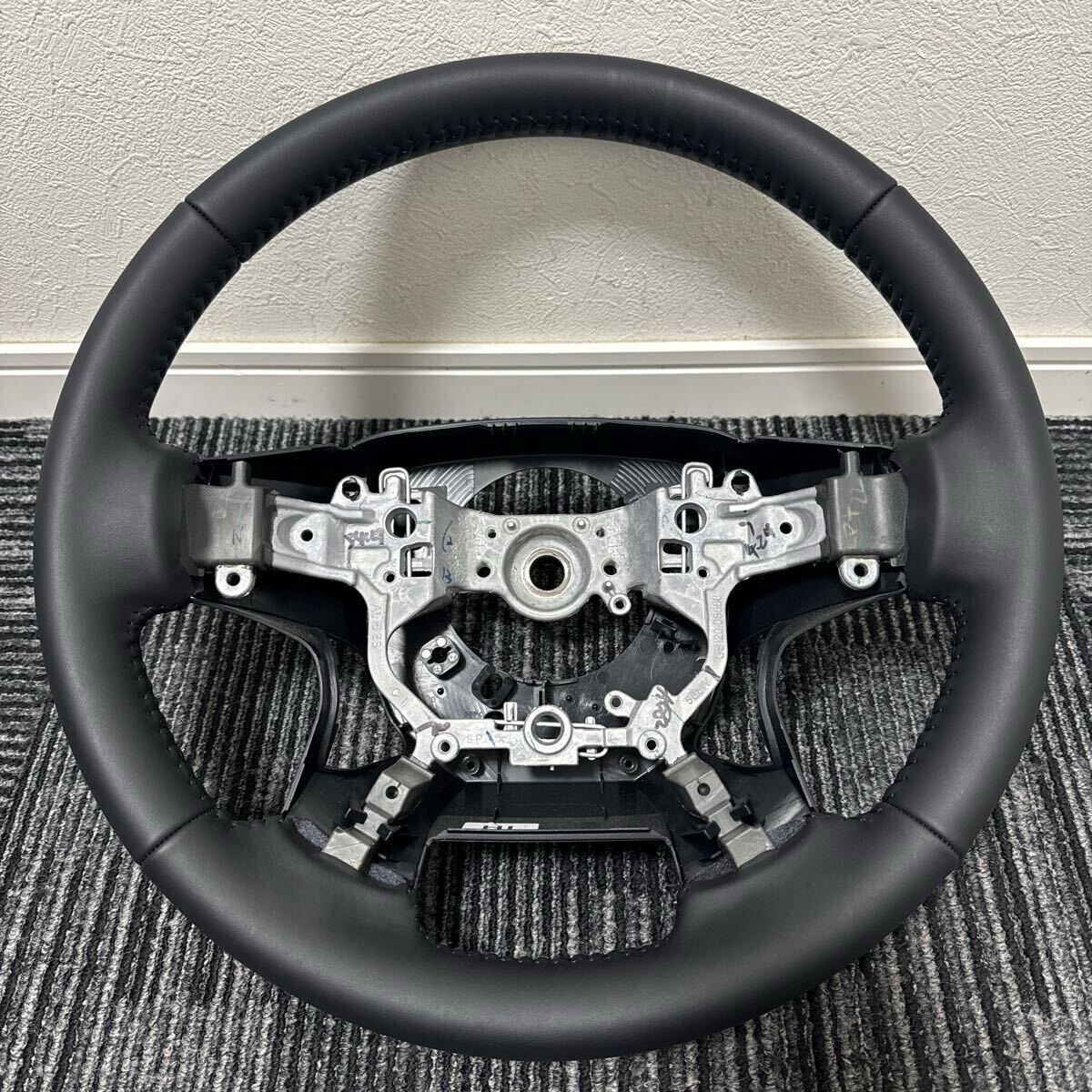 新車外し 超美品 AGH GGH AYH30W 35 30系 アルファード ヴェルファイア 純正 レザー ステアリング ハンドル GS120-05550 150後期 プラド ②拍卖