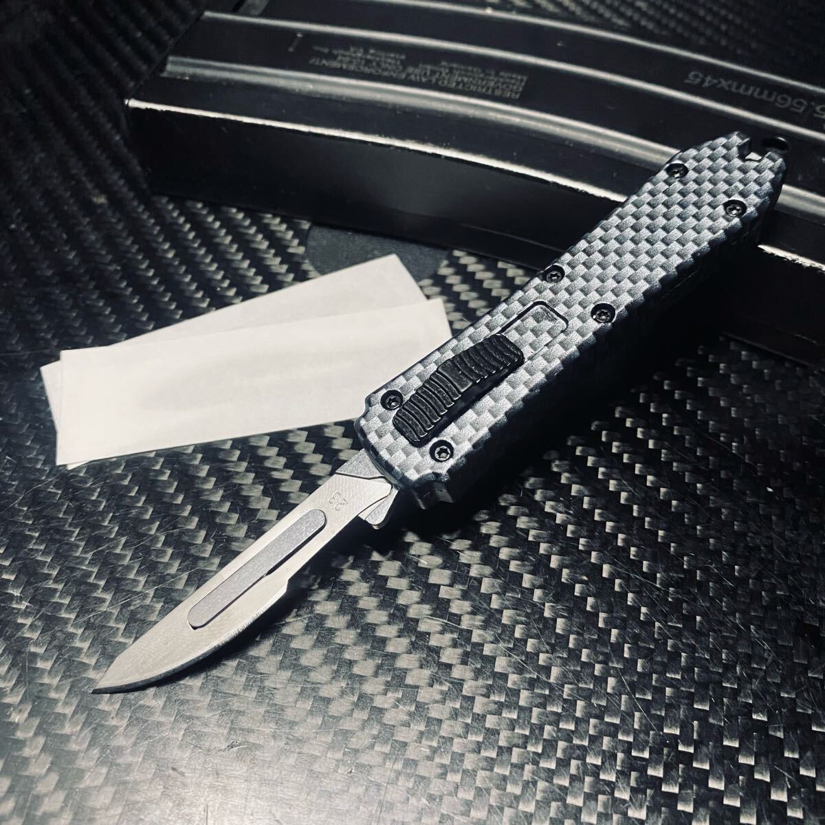 【日本在庫あり 翌日発送 】独特なデザイン 全金属 高品質 替刃ナイフ サバイバルナイフ 替刃5本 64g 野外登山 アウトドア拍卖