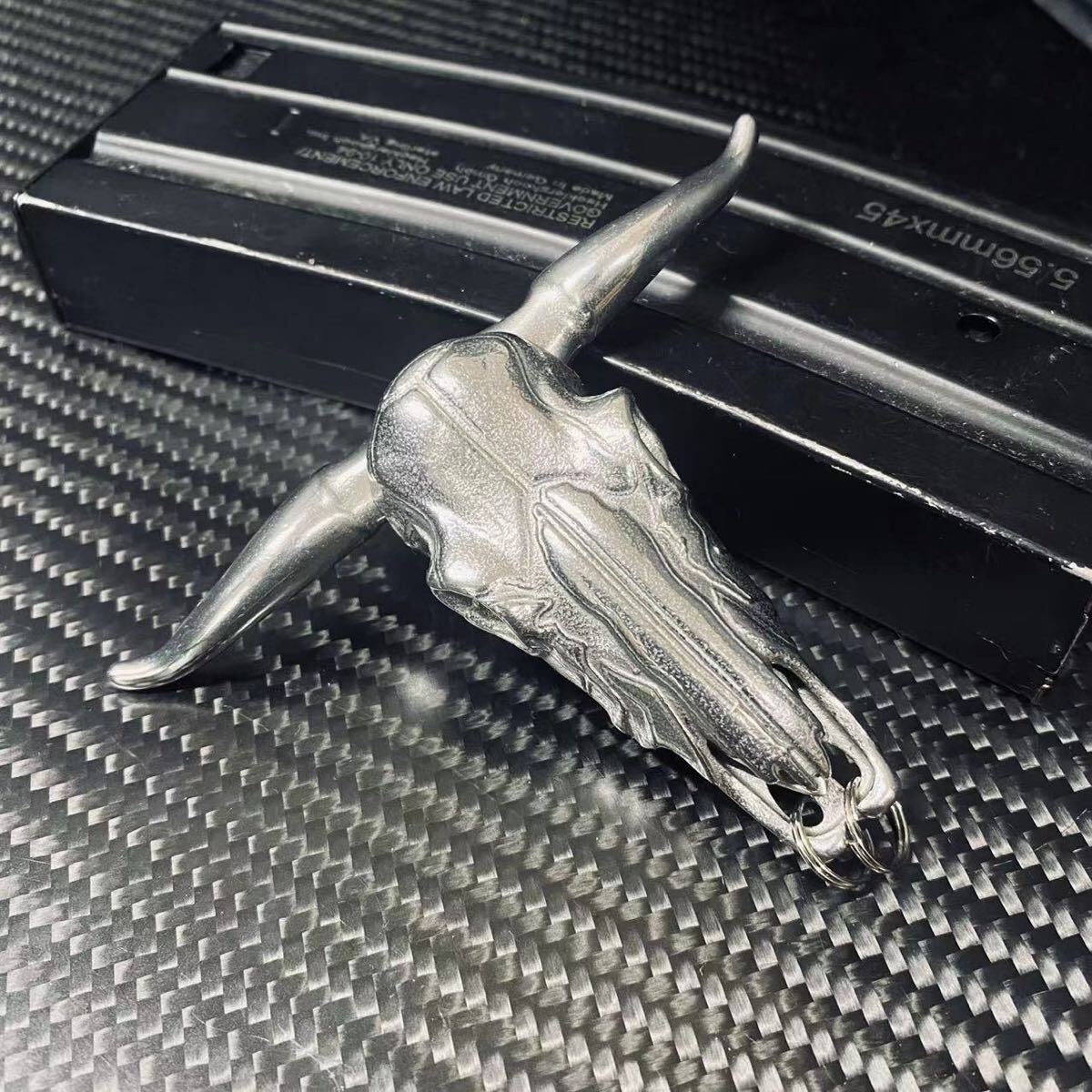 【日本在庫あり 翌日発送 】独特なデザイン 高品質 アウトドアナイフ サバイバルナイフ 100g 野外登山 アウトドア拍卖