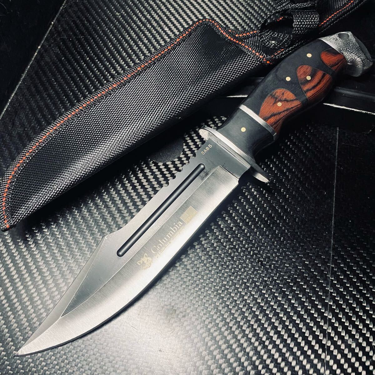 重量感 329g アウトドア サバイバルナイフ 薪割り 鉈 腰鉈 大工道具 鋼製 長さ30cm シース付き ハンティング拍卖