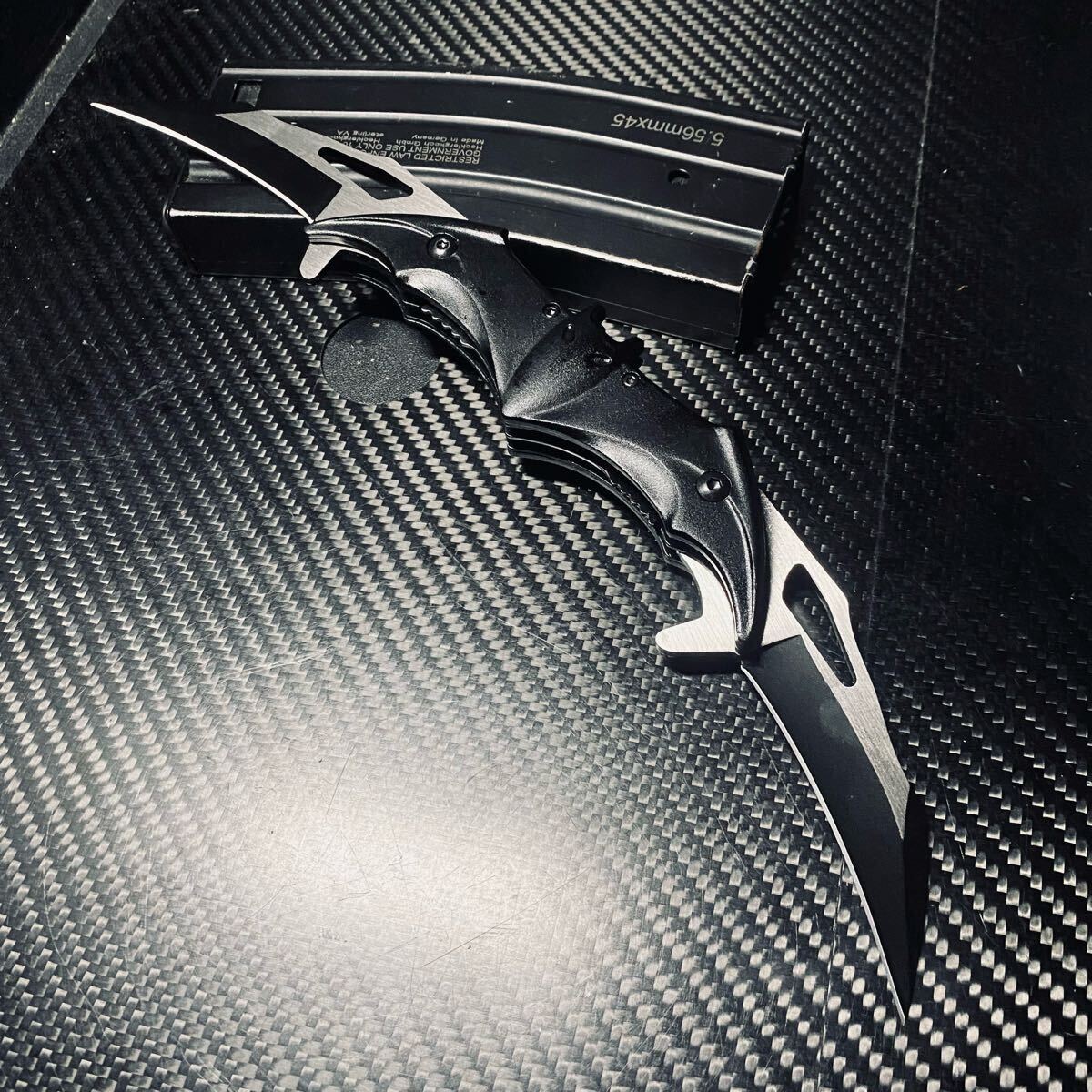 【日本在庫あり 翌日発送 】独特なデザイン 全金属 高品質 サバイバルナイフ 折りたたみナイフ 171g 野外登山 アウトドア拍卖