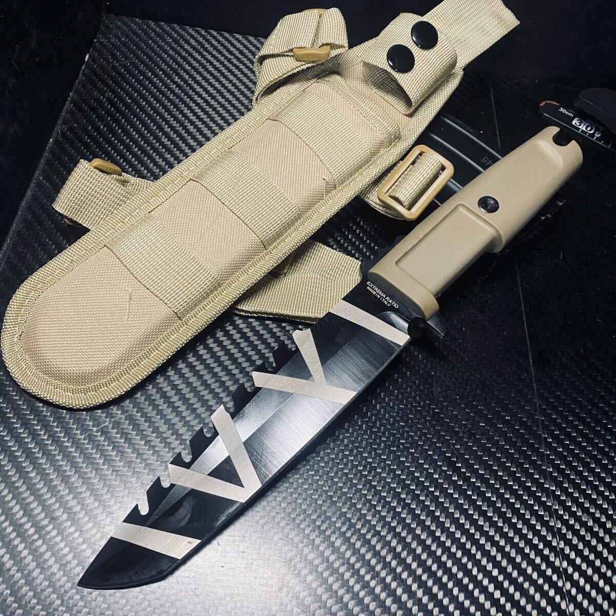 【日本在庫あり 翌日発送 】アウトドア サバイバルナイフ 薪割り 鉈 腰鉈 大工道具 鋼製 刃厚5mm 287g シース付 ハンティング拍卖