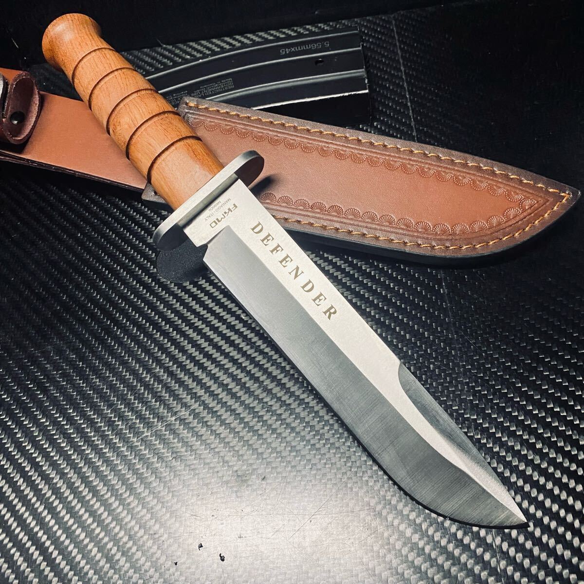 刃厚4mm 261g重量感 高品質 サバイバルナイフ 鋼製 薪割り シース付き キャンプ アウトドア ハイキング 野外登山拍卖