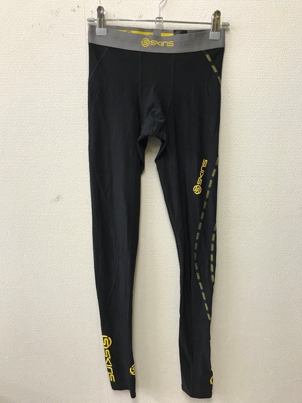 4466 メンズ 【 SKINS レギンスパンツ ロングタイツ 】 サイズ:S 色:ブラック柄入り拍卖