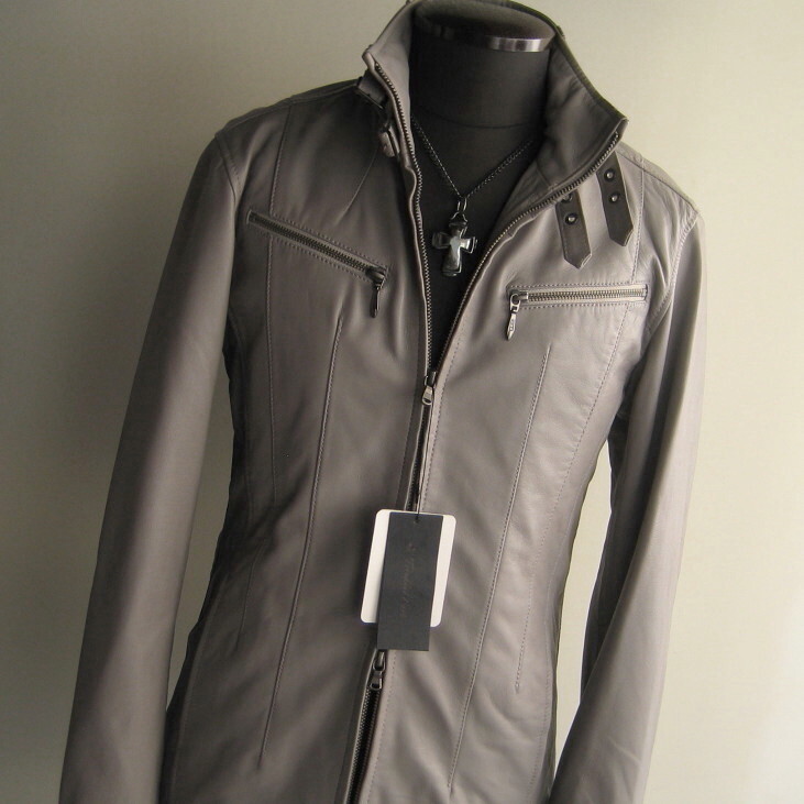 新品 5.4万 M トルネードマート スタンドレザーライダースジャケット グレー 400拍卖