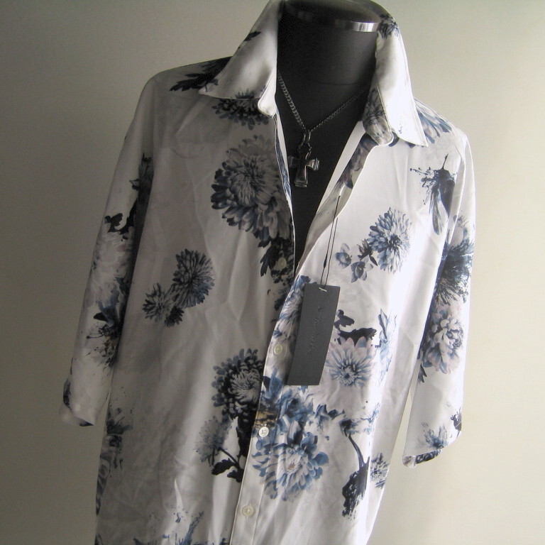 1.8万 新品 L トルネードマート ビザールフラワープリントドルマンシャツ半袖 ネイビー 送料無料 サンプル 361拍卖