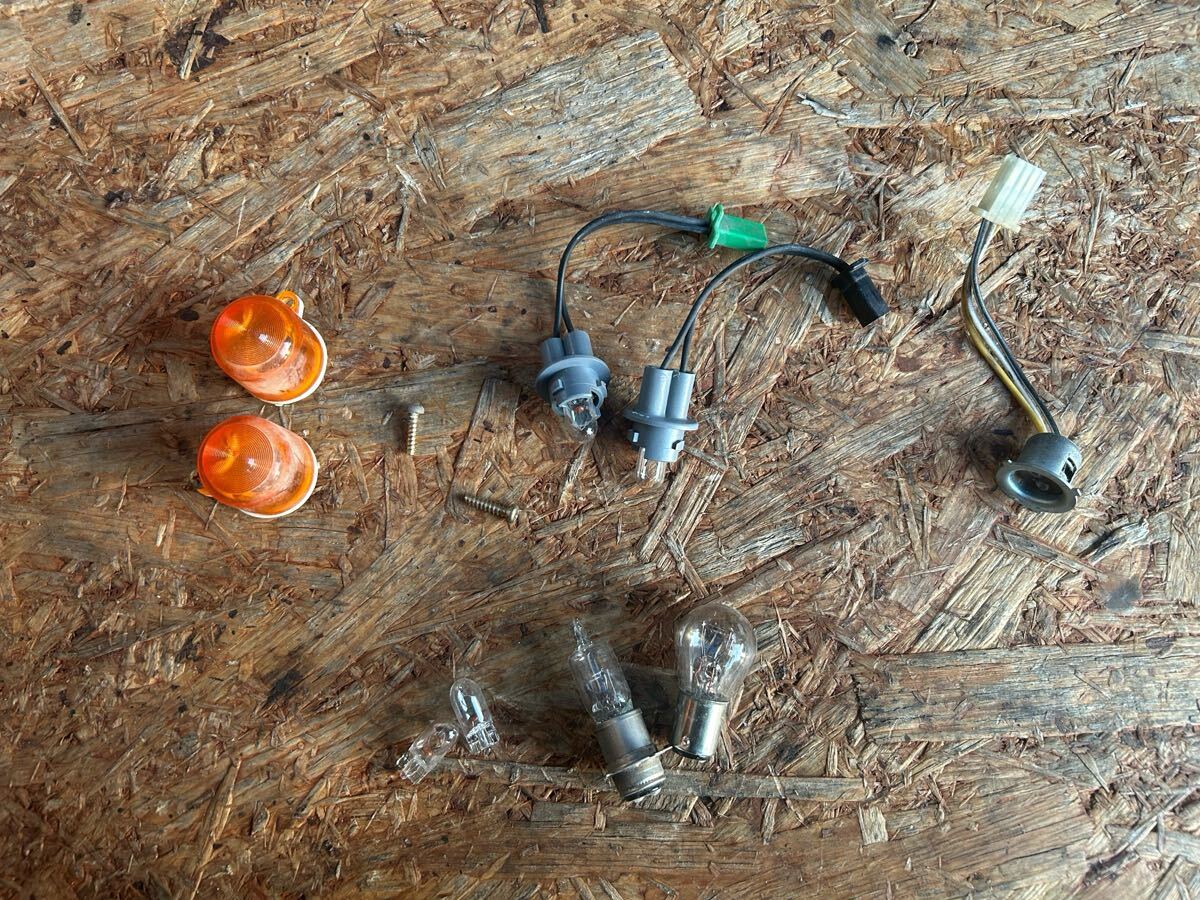 3570■ スズキ ジーツー ZZ CA1PB ヘッドライト ソケット ウインカー 電球 テール拍卖