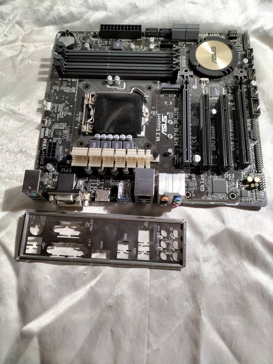 ★ASUS H97M-PLUS LGA1150 H97 MATXマザ●マザーボード拍卖
