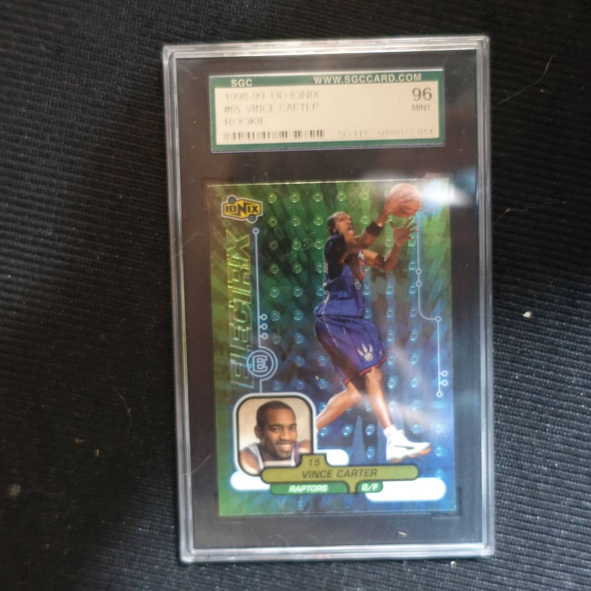 Vince Carter 1998-99 UD Ionix No.65 Rookie Card拍卖