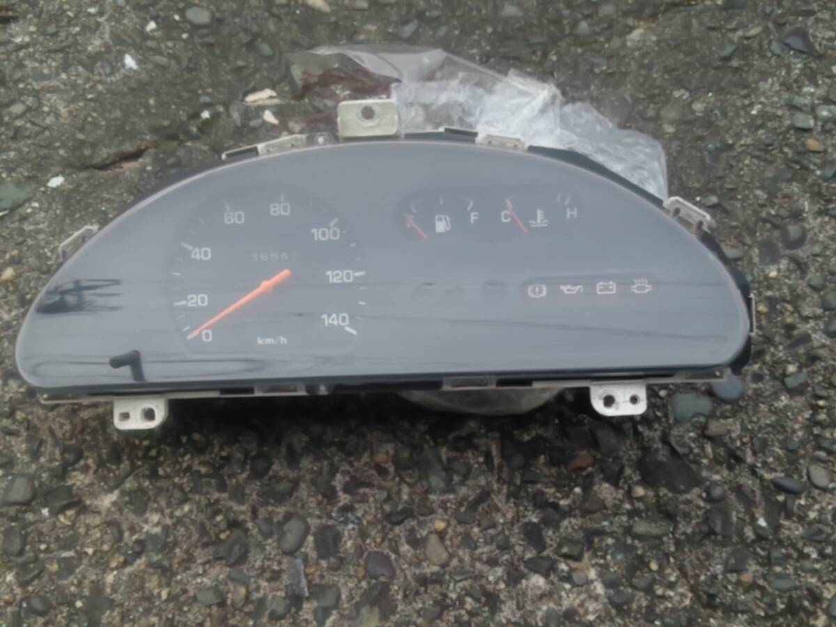 L200系ダイハツミラ用のトリップ計付純正メーターユニット(2WDのマニュアルMT車用)拍卖