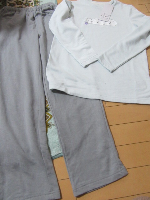 新品やわらかなめらかタッチのふんわり長袖パジャマMサイズしまえなが即決激安1100円拍卖