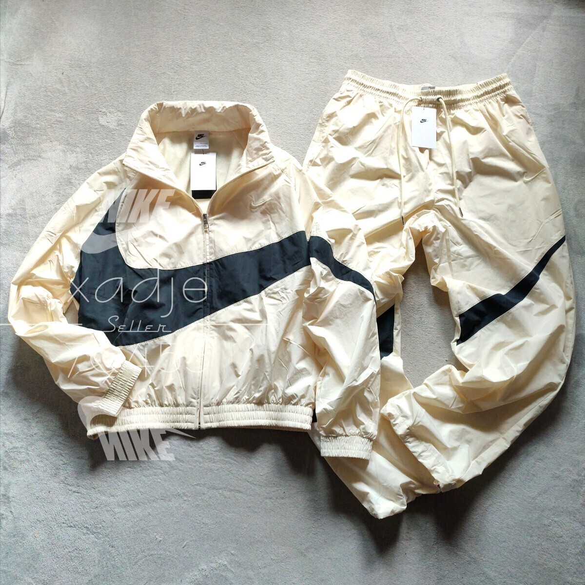 新品 正規品 NIKE ナイキ ビッグスウッシュ 上下セット ナイロン ジャケット パンツ セットアップ ココナッツ ベージュ 黒 定価29590円 2XL拍卖
