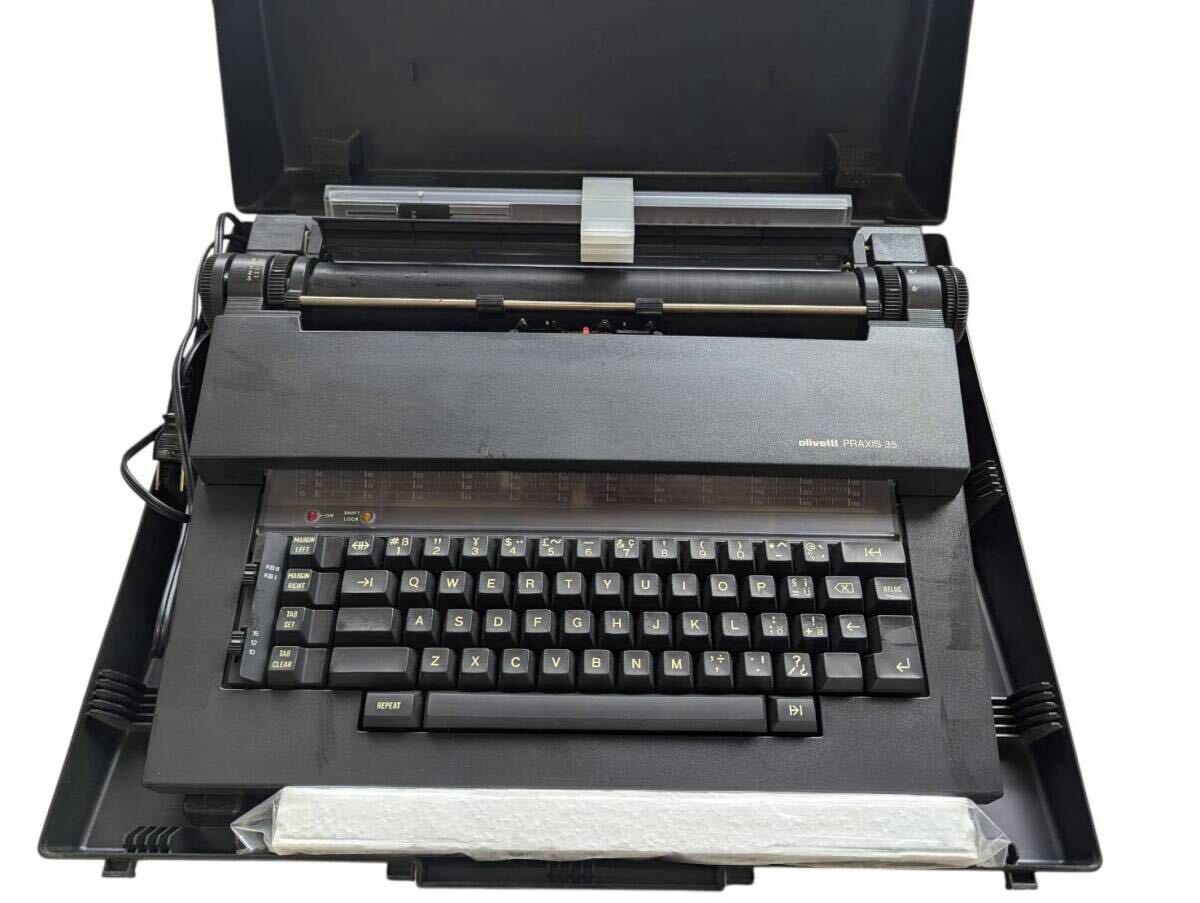 olivetti オリベッティ PRAXIS 35 電子タイプライター ケース付 レトロ タイプライター拍卖