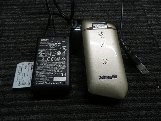 R☆SANYO サンヨー MPEG-4 AVCIH264 ビデオカメラ 小型 充電器 バッテリー ◎動作品拍卖