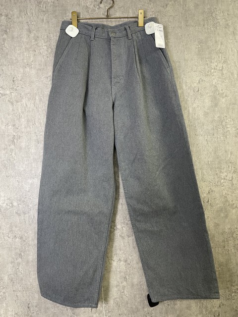 日本製 Graphpaper グラフペーパー Two Tuck Pants カラーファースト デニム ツータック パンツ 南 貴之 グレー 1 33940577拍卖