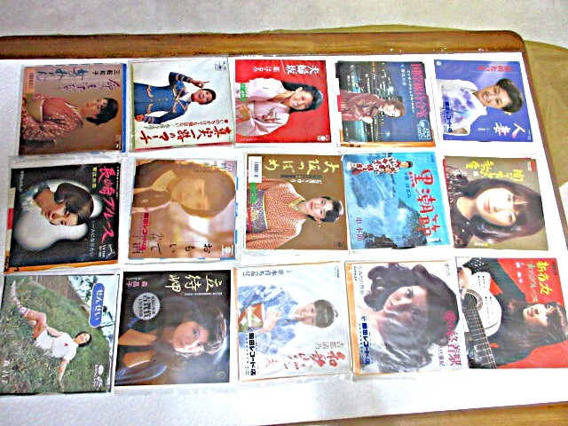 レコード5 昭和レトロジャンク品アンティークCD プレーヤー音楽演歌歌謡曲撮影用撮影備品映画用品昭和歌謡古い拍卖