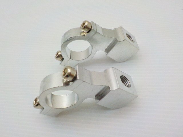 TH32★☆10mm 正ネジ ミラーホルダー(ミラークランプ)22Φハンドル用 バイク シルバー2個(CB400SF・SR400・モンキー・ディオ・ジョグ・)拍卖