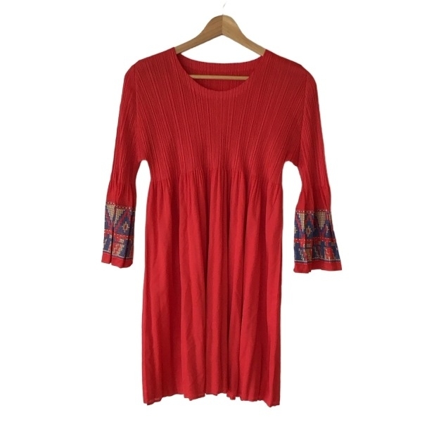 プリーツプリーズ PLEATS PLEASE サイズ3 L - レッド×ブルー×ベージュ レディース 長袖/ひざ丈 ワンピース拍卖