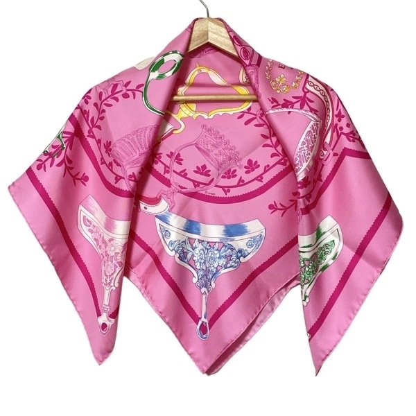 エルメス HERMES カレ90 ピンク×白×マルチ ETRIERS Remix/2020SS スカーフ拍卖